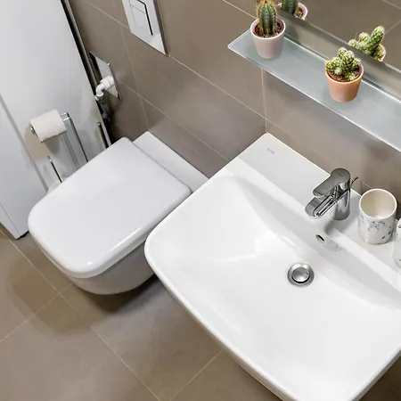 Apartment Comfort On Jegeho Bratislava